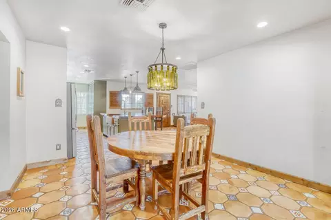 Dining - 5312 N 9th St, Phoenix, AZ 85014 photo 2 of 2