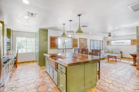 Kitchen - 5312 N 9th St, Phoenix, AZ 85014 photo 6 of 6