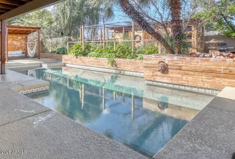 Exterior - 5312 N 9th St, Phoenix, AZ 85014 photo 2 of 5
