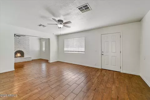 Living - 720 E Broadway Ln, Tempe, AZ 85282 photo 1 of 4