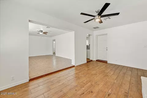 Living - 720 E Broadway Ln, Tempe, AZ 85282 photo 3 of 4
