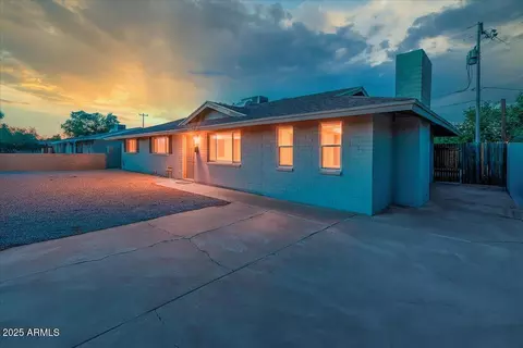 Exterior - 720 E Broadway Ln, Tempe, AZ 85282 photo 2 of 4
