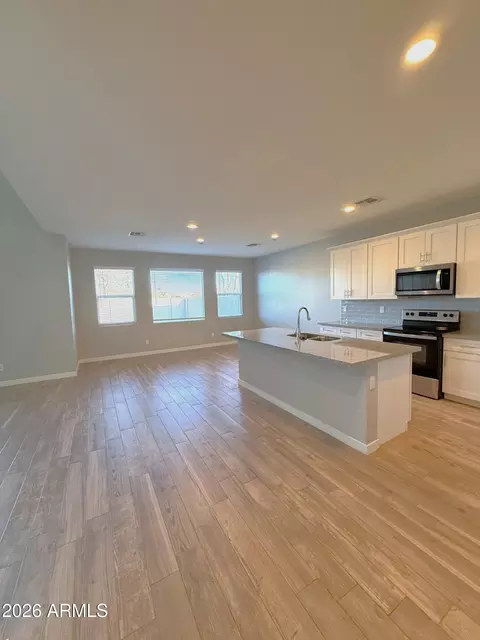Kitchen - 7331 S 23rd Dr, Phoenix, AZ 85041 photo 1 of 2