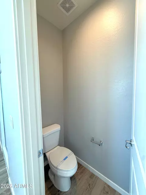 Bath - 7331 S 23rd Dr, Phoenix, AZ 85041 photo 3 of 4