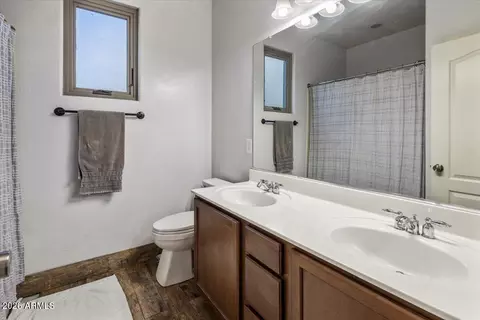 Bath - 4516 E Santa Fe Ln, Gilbert, AZ 85297 photo 2 of 2