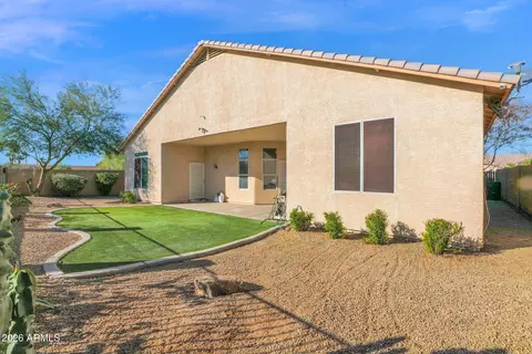 Exterior - 907 E Gary Ln, Phoenix, AZ 85042 photo 5 of 7