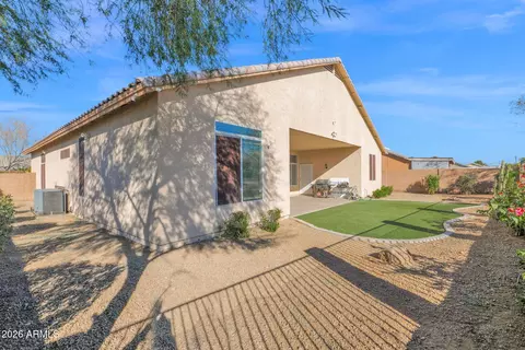 Exterior - 907 E Gary Ln, Phoenix, AZ 85042 photo 4 of 7