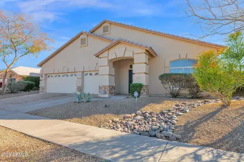 907 E Gary Ln, Phoenix, AZ 85042
