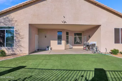 Exterior - 907 E Gary Ln, Phoenix, AZ 85042 photo 3 of 7