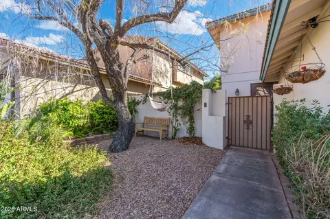 9233 S 45th Pl, Phoenix, AZ 85044 photo 2