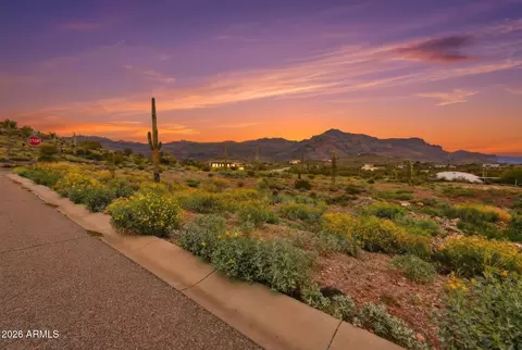 3811 S Vista Loop #6, Gold Canyon, AZ 85118