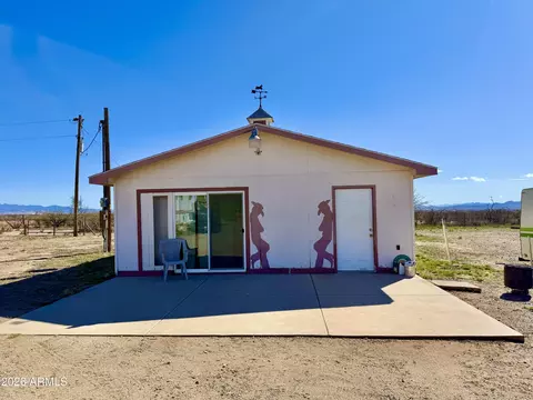 6325 S Bascom Trl, Willcox, AZ 85643
