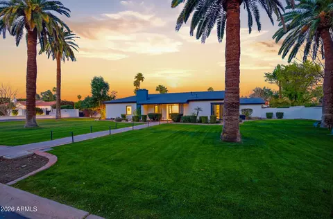 2939 N Manor Dr W, Phoenix, AZ 85014