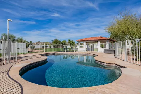 Exterior - 5444 W Electra Ln, Glendale, AZ 85310 photo 18 of 30
