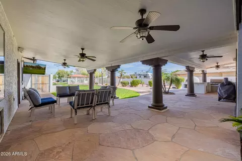 Exterior - 5444 W Electra Ln, Glendale, AZ 85310 photo 7 of 30