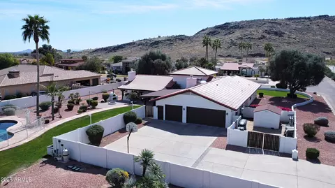 View/Area - 5444 W Electra Ln, Glendale, AZ 85310 photo 2 of 7
