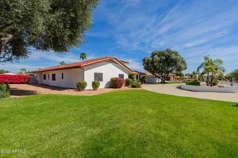 5444 W Electra Ln, Glendale, AZ 85310