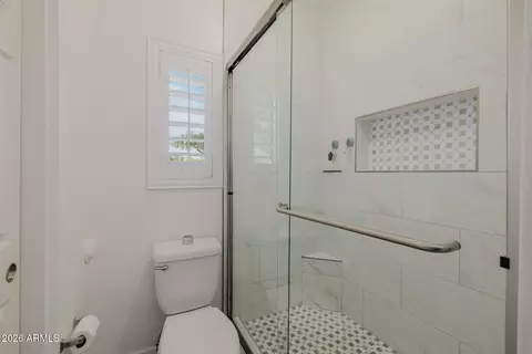 Bath - 5444 W Electra Ln, Glendale, AZ 85310 photo 11 of 11