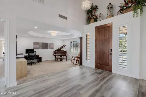 Entry Way - 5444 W Electra Ln, Glendale, AZ 85310 photo 1 of 2