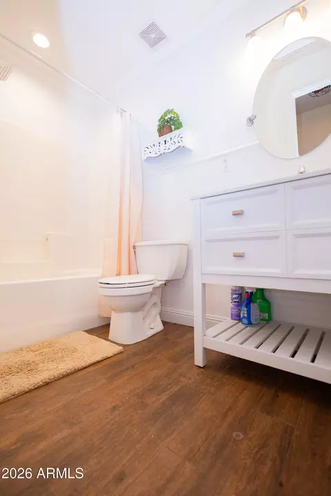 Bath - 502 N Elizabeth Ave, Douglas, AZ 85607 photo 2 of 4