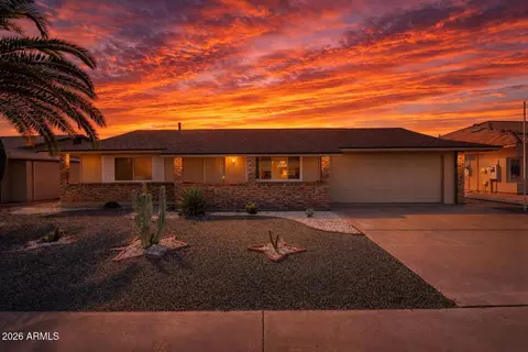 10329 W Floriade Dr, Sun City, AZ 85351