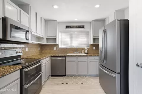 Kitchen - 2157 E 35th Ave, Apache Junction, AZ 85119 photo 3 of 3