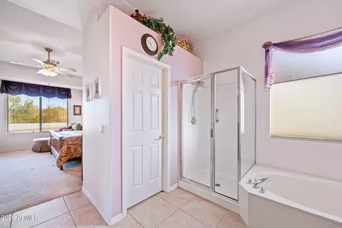 Bath - 4532 E Apricot Ln, Gilbert, AZ 85298 photo 2 of 3