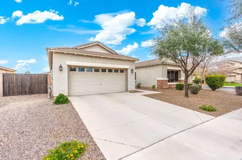Exterior - 2940 Eleana Ln, Gilbert, AZ 85298 photo 2 of 7
