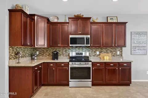 Kitchen - 2940 Eleana Ln, Gilbert, AZ 85298 photo 3 of 4