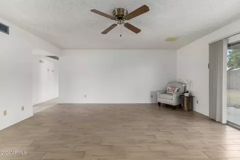 Living - 3718 W Dailey St, Phoenix, AZ 85053 photo 4 of 4