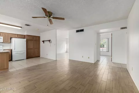 Living - 3718 W Dailey St, Phoenix, AZ 85053 photo 3 of 4