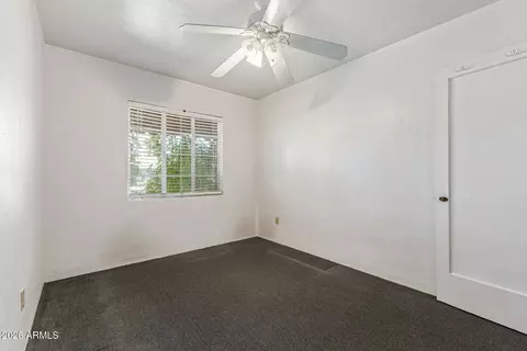 Bedroom - 6201 N 9th Pl, Phoenix, AZ 85014 photo 5 of 8
