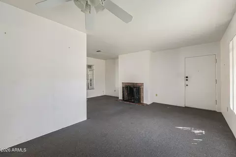 Living - 6201 N 9th Pl, Phoenix, AZ 85014 photo 4 of 8