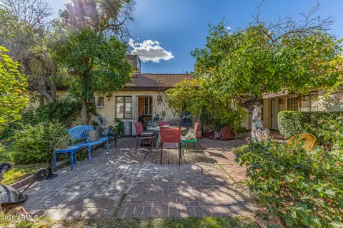 Exterior - 6201 N 9th Pl, Phoenix, AZ 85014 photo 7 of 14