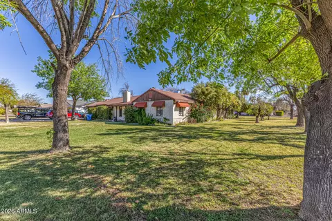 Exterior - 6201 N 9th Pl, Phoenix, AZ 85014 photo 2 of 14