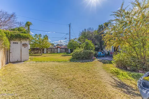 Exterior - 6201 N 9th Pl, Phoenix, AZ 85014 photo 6 of 14