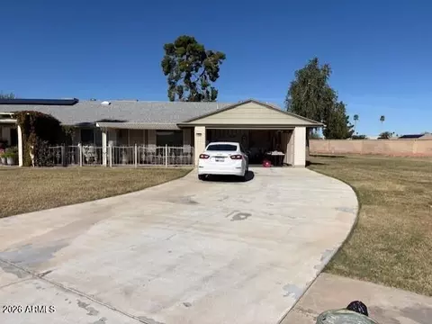 9902 W Raintree Dr, Sun City, AZ 85351