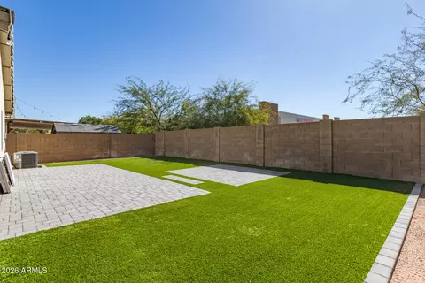 Exterior - 2403 E Rosemonte Dr, Phoenix, AZ 85050 photo 3 of 6