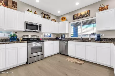 Kitchen - 3356 E Mayberry Ave, Gilbert, AZ 85297 photo 3 of 4
