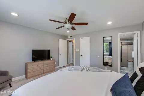 Bedroom - 4201 E Camelback Rd #41, Phoenix, AZ 85018 photo 2 of 4