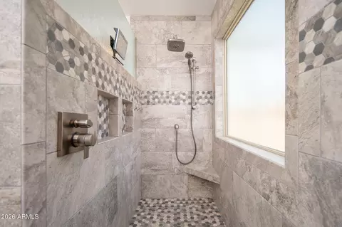 Bath - 3352 E Wildhorse Dr, Gilbert, AZ 85297 photo 3 of 5
