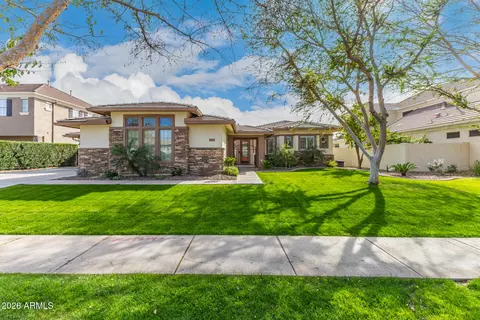 3093 E Comstock Dr, Gilbert, AZ 85296