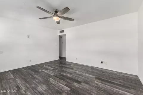 Living - 801 E Ruth Ave, Phoenix, AZ 85020 photo 1 of 4