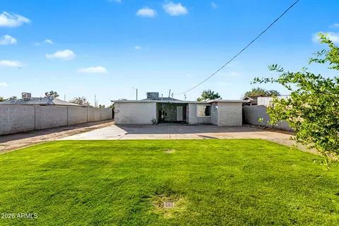 Exterior - 21 S 28th Ave, Phoenix, AZ 85009 photo 3 of 5