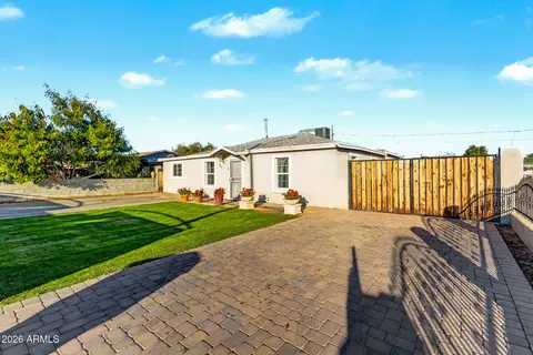 Exterior - 21 S 28th Ave, Phoenix, AZ 85009 photo 1 of 5
