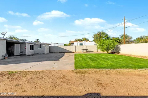 Exterior - 21 S 28th Ave, Phoenix, AZ 85009 photo 4 of 5