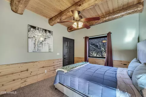 Bedroom - 3028 Mearns Ln, Overgaard, AZ 85933 photo 3 of 5