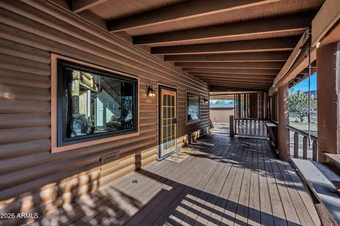 Exterior - 3028 Mearns Ln, Overgaard, AZ 85933 photo 3 of 8