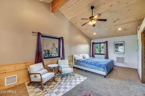 Bedroom - 3028 Mearns Ln, Overgaard, AZ 85933 photo 1 of 5