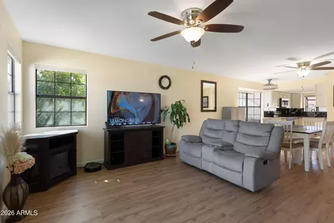 5210 E Coronado Cir, Phoenix, AZ 85044 photo 3